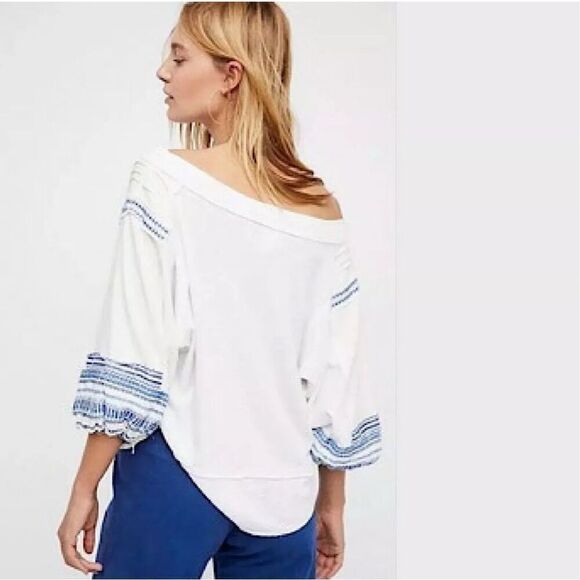 WE THE FREE White Bubble Sleeve Blue Embroidered Blouse Size S - Picture 2 of 10